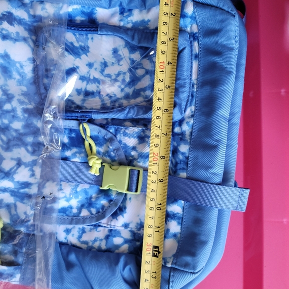 Cat & Jack BackPack Lightweight and roomy with padded straps - Picture 7 of 8